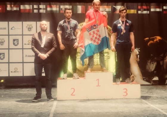 Senec hand 2018 Senec hand 2018
