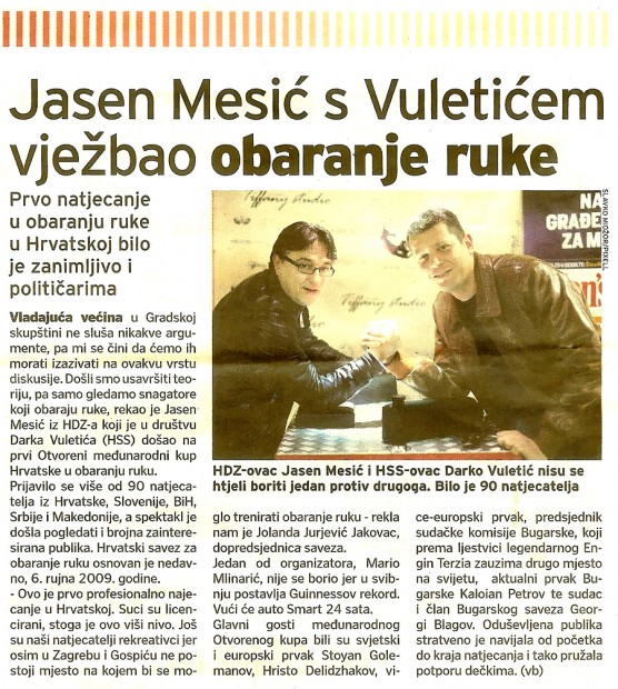 Jasen Mesic and Vuletic practicing armwrestling